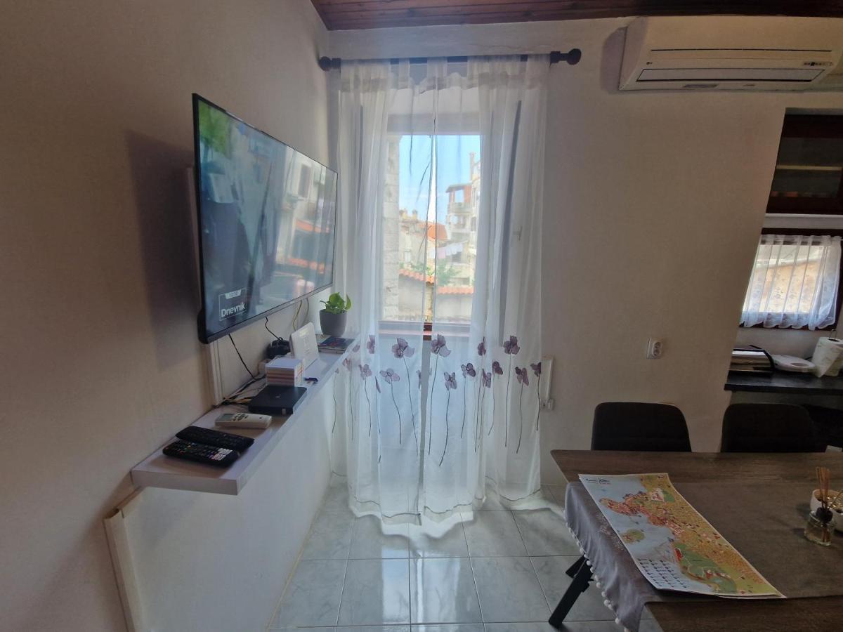 Crystal Deluxe Apartment Rovinj Exterior photo
