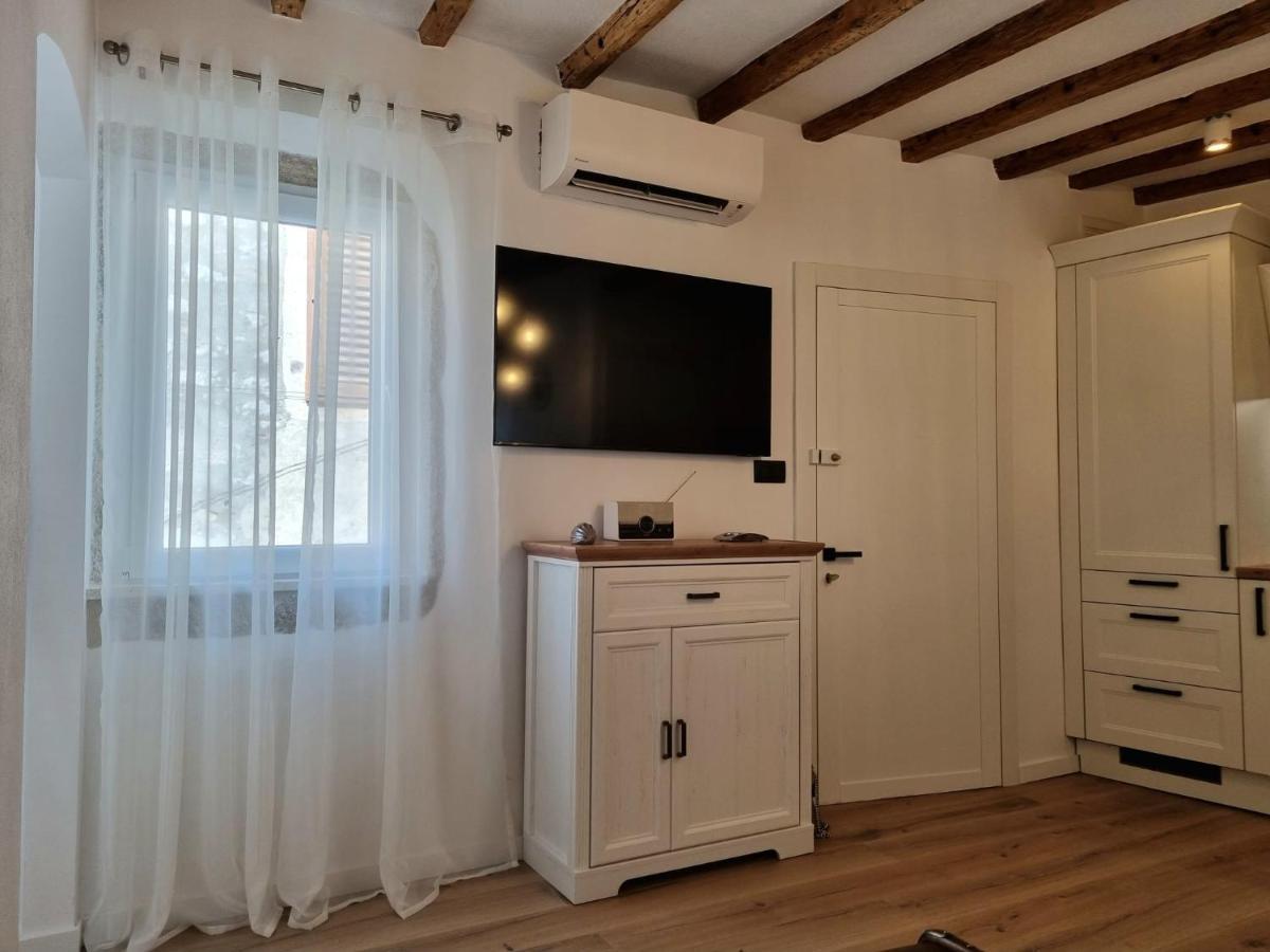 Crystal Deluxe Apartment Rovinj Exterior photo